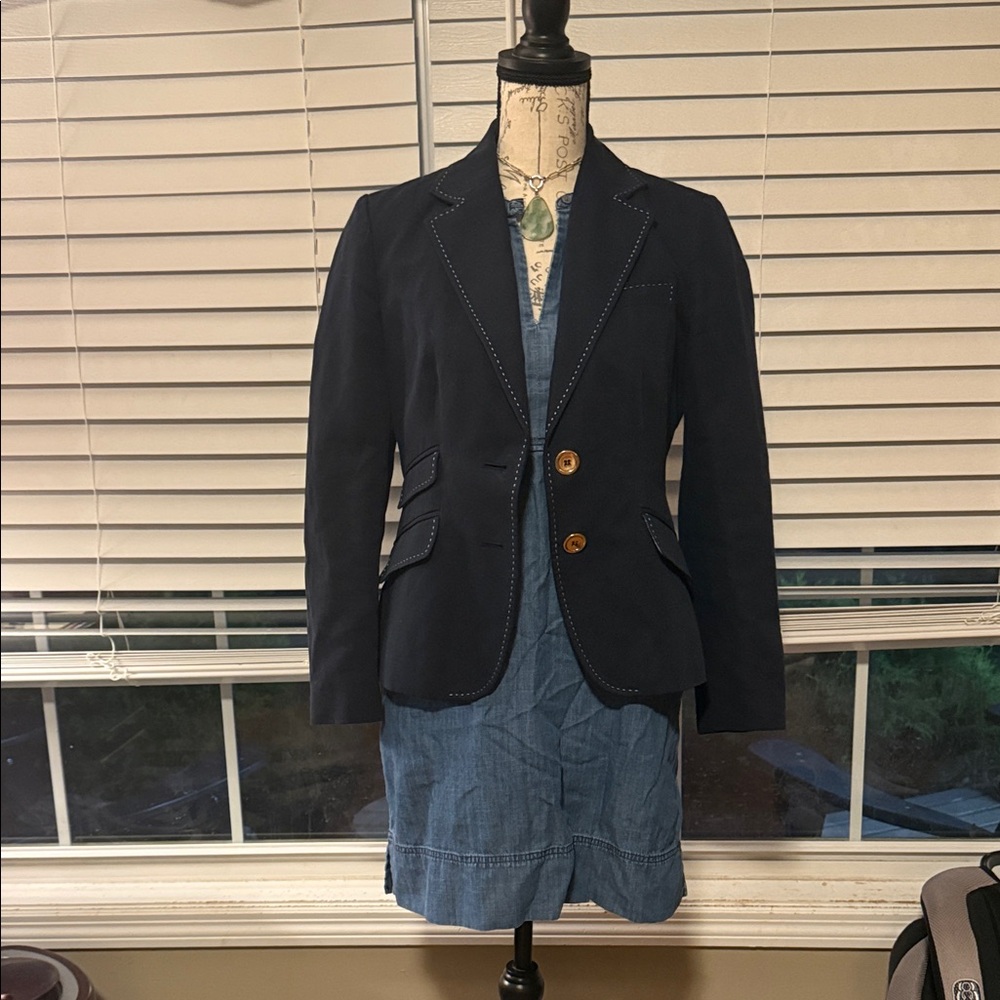 Talbots Petites Size 6 Navy Blazer with White Contrast Stitching